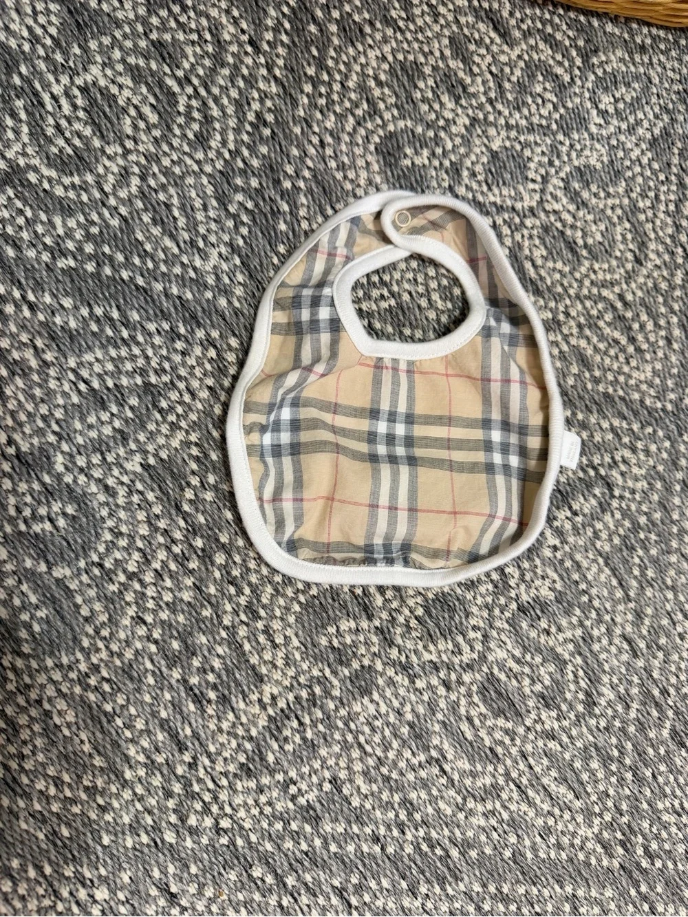 Burberry Baby Bib Size 6 Months Authentic Beige Check Plaid Baby Bib White Trim